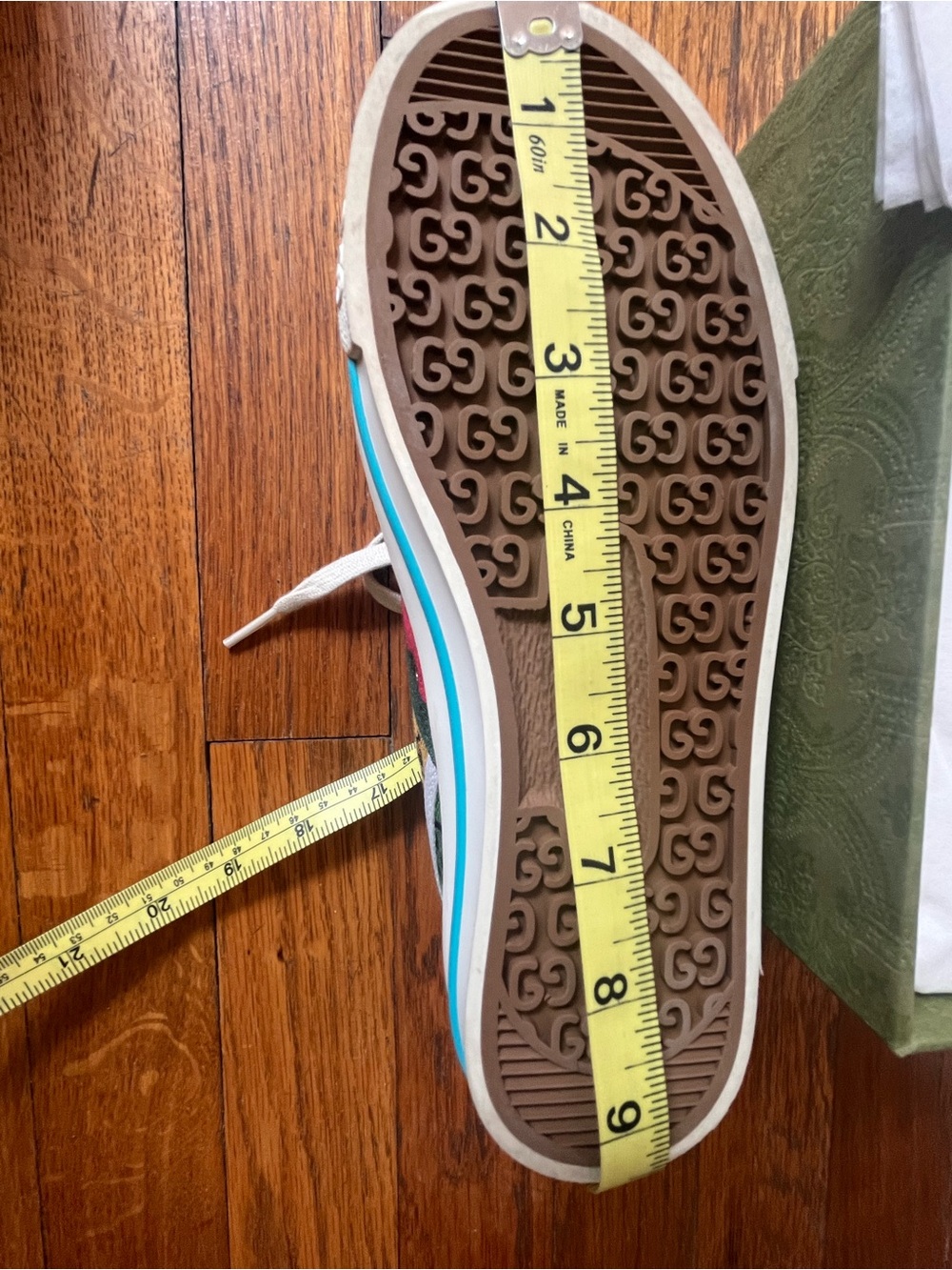 Gucci Multicolor GG Canvas Low-Top Sneakers - Picture 7 of 8